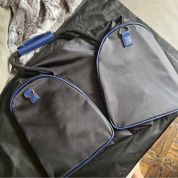 Versace Parfums Weekend Duffel Travel Gym Bag - NWOT - Picture 6 of 16